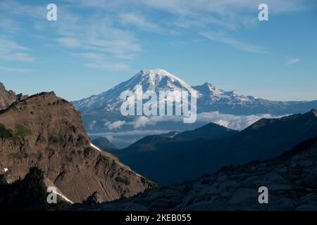 Mount Rainier View, Goat Rocks Wilderness, Pacific Crest Trail, Washington, USA Stockfoto