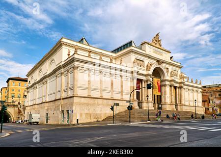 Rom Latium Italien. Der Palazzo delle Esposizioni (Palaexpo) ist eine neoklassische Ausstellungshalle in Rom Stockfoto