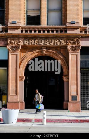 Bradbury ist ein historisches Gebäude in der Innenstadt von Los Angeles, USA Stockfoto