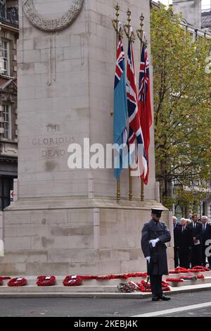 London, England, Großbritannien. 11.. November 2022. Jährlicher Gedenkgottesdienst im Cenotaph, organisiert von der Western Front Association, um an diejenigen zu erinnern, die während des Großen Krieges von 1914 bis 18 ihren Ländern dienten. (Bild: © Thomas Krych/ZUMA Press Wire) Stockfoto