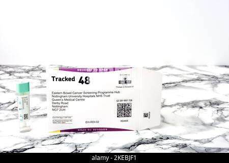 Darmkrebs-Screening-Kit für den Heimgebrauch. Stockfoto