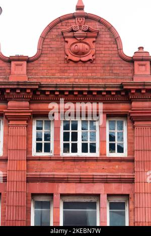 Fenster und Mauerwerk im Jewelry Quarter, Birmingham, Großbritannien Stockfoto