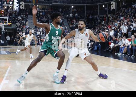 Villeurbanne, Frankreich - 10/11/2022, Amine NOUA aus Lyon und Kevarrius HAYES aus Zalgiris Kaunas während des Euroleague-Basketballspiels der Turkish Airlines zwischen LDLC ASVEL Villeurbanne und Zalgiris Kaunas am 10. November 2022 in Astroballe in Villeurbanne, Frankreich - Foto: Romain Biard/DPPI/LiveMedia Stockfoto