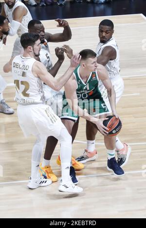 Arnas BUTKEVICIUS von Zalgiris Kaunas und Nando DE COLO von Lyon und Retin OBASOHAN von Lyon während des Euroleague-Basketballspiels von Turkish Airlines zwischen LDLC ASVEL Villeurbanne und Zalgiris Kaunas am 10. November 2022 in Astroballe in Villeurbanne, Frankreich - Foto: Romain Biard/DPPI/LiveMedia Stockfoto