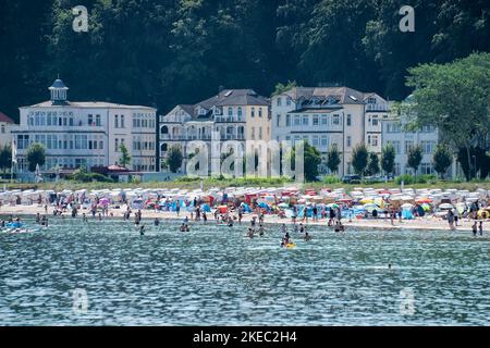 Lebhafter Strand im Ostseebad Binz. Rügen, Mecklenburg-Vorpommern, Deutschland, Europa Stockfoto