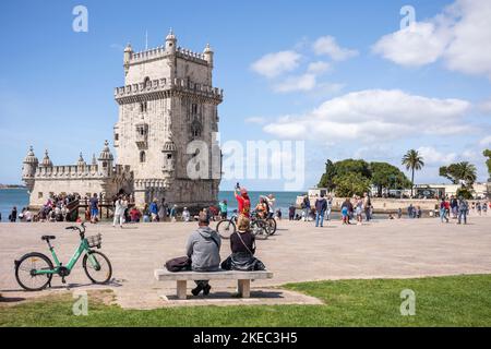 Torre de Belem in Lissabon Portugal im Sommer tagsüber. Stockfoto