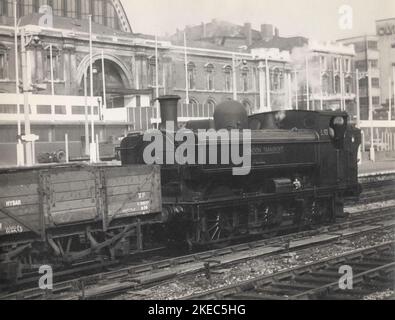 London Transport Pannier Tank bei Olympia -1 Stockfoto