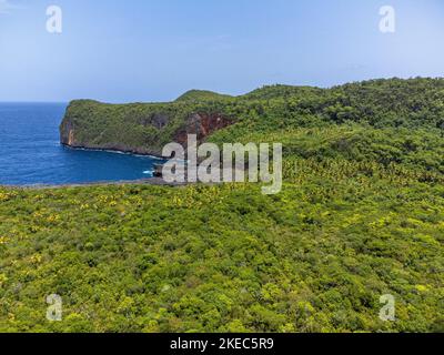 Nordamerika, Karibik, Großantillen, Hispaniola Island, Dominikanische Republik, Sama, Las Galleras, Cabo Cabrón, Luftaufnahme der wilden Küste von Cabo Cabrón Stockfoto