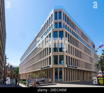 Luxembourg City (Lëtzebuerg / Luxemburg), BGL BNP Paribas Bankgebäude in der Altstadt von Luxemburg Stockfoto