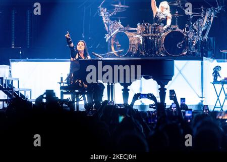 Mailand, Italien. 10.. November 2022. Amy Lee von der amerikanischen Rockband Evanescence tritt live im Mediolanum Forum auf. (Foto von Mairo Cinquetti/SOPA Images/Sipa USA) Quelle: SIPA USA/Alamy Live News Stockfoto