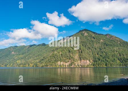 Lake Crescent im Olympic National Park, Washington, USA Stockfoto