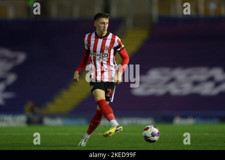 Birmingham, Großbritannien. 11.. November 2022. Dan Neil #24 von Sunderland während des Sky Bet Championship-Spiels Birmingham City gegen Sunderland in St Andrews, Birmingham, Großbritannien, 11.. November 2022 (Foto von Nick Browning/News Images) in Birmingham, Großbritannien am 11/11/2022. (Foto von Nick Browning/News Images/Sipa USA) Quelle: SIPA USA/Alamy Live News Stockfoto