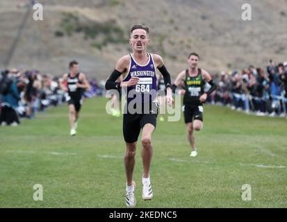 November 11 2022: Brian Fay aus Washington gewinnt die NCAA West Regional Cross Country Championships 2022 auf dem Chambers Bay Golf Course, University Place, WA. Larry C. Lawson/CSM (Cal Sport Media über AP Images) Stockfoto