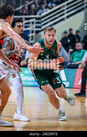 Athen, Lombardei, Griechenland. 11.. November 2022. 3 NATE WOLTERS von Panathinaikos während der Euroleague, Runde 7, Spiel zwischen Panathinaikos Athens und Cazoo Baskonia im OAKA Stadium am 11. November 2022 in Athen, Griechenland. (Bild: © Stefanos Kyriazis/ZUMA Press Wire) Stockfoto