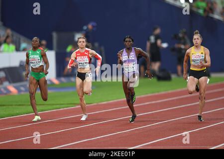 Daryll Neita, Gina Luckenkemper, Geraldine Frey, Lorene Bazolo. 100m Frauen Halbfinale. Europameisterschaften München 2022 Stockfoto