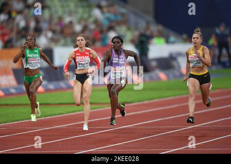 Daryll Neita, Gina Luckenkemper, Geraldine Frey, Lorene Bazolo. 100m Frauen Halbfinale. Europameisterschaften München 2022 Stockfoto