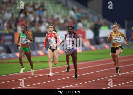 Daryll Neita, Gina Luckenkemper, Geraldine Frey, Lorene Bazolo. 100m Frauen Halbfinale. Europameisterschaften München 2022 Stockfoto