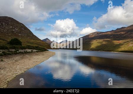 Die Mourne Berge mit Blick auf den Silent Valley Reservoir Stockfoto