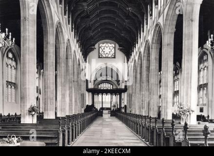 Innenansicht der St Mary's Church, Bury St Edmunds, Suffolk, England, um 1909 von einer Postkarte. Schwarzweiß-Foto. Stockfoto