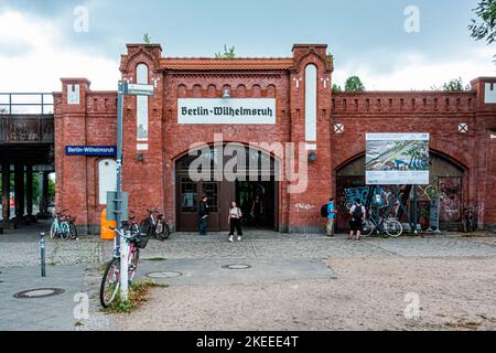 S Wilhelmsruh, S-Bahn-Station bedient S1 & S26 Linien, Reinickendorf, Berlin. Architekt Ernst Schwartz. Stockfoto