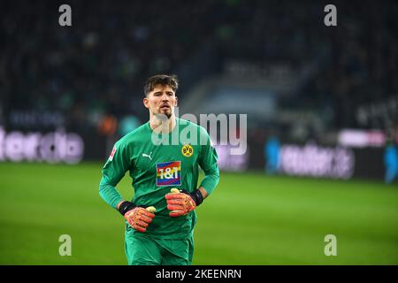 MÖNCHENGLADBACH, DEUTSCHLAND - 11. NOVEMBER 2022: Gregor Kobel. Das Fußballspiel der Bundesliga Borussia Mönchengladbach gegen Borussia Dortmund Stockfoto