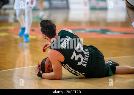 Athen, Lombardei, Griechenland. 12.. November 2022. 37 MATEUSZ PONITKA.of Panathinaikos Athens während der Euroleague, Runde 7, Spiel zwischen Panathinaikos Athens und Cazoo Baskonia im OAKA Stadion am 11. November 2022 in Athen, Griechenland. (Bild: © Stefanos Kyriazis/ZUMA Press Wire) Stockfoto