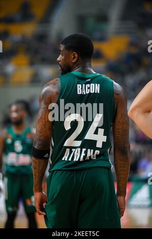 Athen, Lombardei, Griechenland. 12.. November 2022. 24 DWAYNE BACON.of Panathinaikos Athens während der Euroleague, Runde 7, Spiel zwischen Panathinaikos Athens und Cazoo Baskonia im OAKA Stadium am 11. November 2022 in Athen, Griechenland. (Bild: © Stefanos Kyriazis/ZUMA Press Wire) Stockfoto