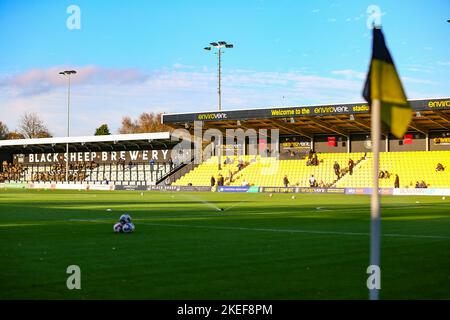 The EnviroVent Stadium, Harrogate, England - 12.. November 2022 Allgemeine Ansicht des Bodens - vor dem Spiel Harrogate Town gegen Leyton Orient, EFL League 2, 2022/23, im EnviroVent Stadium, Harrogate, England - 12.. November 2022 Credit: Arthur Haigh/WhiteRoseFotos/Alamy Live News Stockfoto