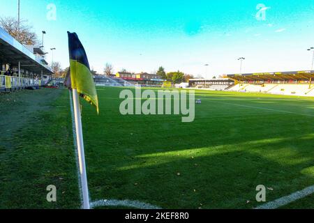 The EnviroVent Stadium, Harrogate, England - 12.. November 2022 Allgemeine Ansicht des Bodens - vor dem Spiel Harrogate Town gegen Leyton Orient, EFL League 2, 2022/23, im EnviroVent Stadium, Harrogate, England - 12.. November 2022 Credit: Arthur Haigh/WhiteRoseFotos/Alamy Live News Stockfoto