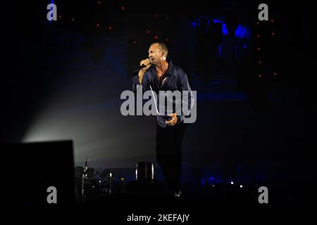 Biagio Antonacci während der Biagio Antonacci - Palco Centrale Tour, italienisches Sängermusikkonzert in Eboli (SA), Italien, November 11 2022 Stockfoto