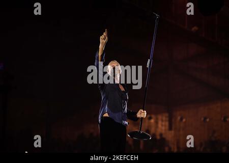 Palasele, Eboli (SA), Italien, 11. November 2022, Biagio Antonacci während der Biagio Antonacci - Palco Centrale Tour - Italienisches Sängermusikkonzert Stockfoto
