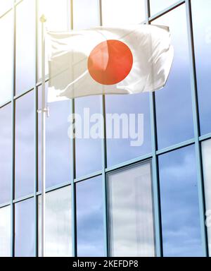 Flagge Japans auf einem Fahnenmast Stockfoto