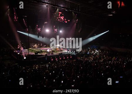 Palasele, Eboli (SA), Italien, 11. November 2022, Biagio Antonacci während der Biagio Antonacci - Palco Centrale Tour - Italienisches Sängermusikkonzert Stockfoto