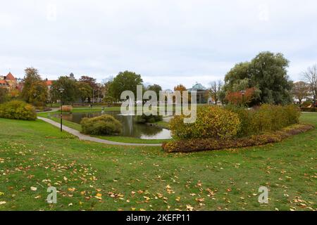 Almedalen Park in Visby, auf der Insel Gotland, Schweden Stockfoto