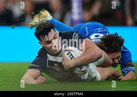London, Großbritannien. 12.. November 2022. Emirates Stadium, London, 12.. November 2022. England Rugby League vs. Samoa Rugby League im Halbfinale der Rugby League World Cup 2021 Herbie Farnworth aus England Rugby League erzielt seinen 2. Versuch gegen die Samoa Rugby League Credit: Touchlinepics/Alamy Live News Stockfoto