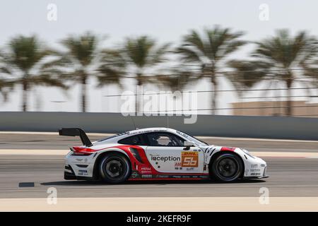 56 IRIBE Brendan (usa), MILLROY Ollie (gbr), BARNICOAT Ben (gbr), Team Project 1, Porsche 911 RSR - 19, Aktion während des WTCR - Race of Bahrain 2022, 8. Runde des FIA World Touring Car Cup 2022, auf dem Bahrain International Circuit vom 10. Bis 12. November in Sakhir, Bahrain - Foto: Alexandre Guillaumot/DPPI/LiveMedia Stockfoto