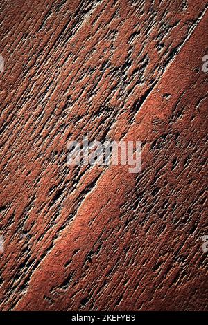 Abstraktes Hintergrunddetail einer braunen Holzkutte Stockfoto