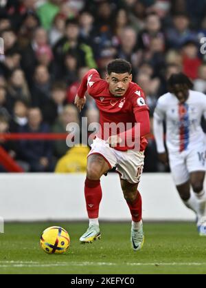 Nottingham, Nottinghamshire, Großbritannien. 12.. November 2022. Morgan Gibbs-White (Nottingham Forest) während des Spiels der Crystal Palace Premier League in Nottingham Forest V auf dem City Ground, Nottingham, Großbritannien. Quelle: MARTIN DALTON/Alamy Live News Stockfoto