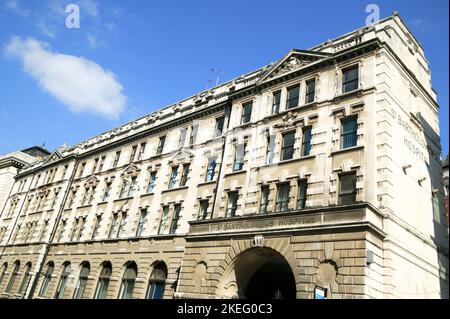 Das St. Bartholomew's Hospital, in der Regel als Barts bekannt, ist das älteste noch erhaltene Krankenhaus in England, das 1123 gegründet wurde Stockfoto