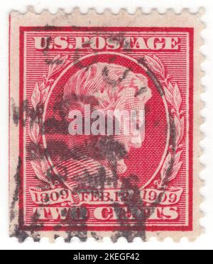 USA - 1909. Februar 12: Eine 2 Cent Carmine Briefmarke, die das Porträt von Abraham Lincoln darstellt. Lincoln Centenary of Birth Ausgabe. Amerikanischer Anwalt und Staatsmann, der von 1861 bis zu seiner Tötung im Jahr 1865 als Präsident der Vereinigten Staaten von 16. diente. Lincoln führte die Nation durch den amerikanischen Bürgerkrieg und gelang es, die Union zu erhalten, die Sklaverei abzuschaffen, die Bundesregierung zu stärken und die US-Wirtschaft zu modernisieren Stockfoto