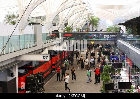 Sao Paulo, Brasilien. 10.. November 2022. Paddock Impression, F1 Grand Prix von Brasilien beim Autodromo Jose Carlos Pace am 10. November 2022 in Sao Paulo, Brasilien. (Foto von HIGH TWO) Quelle: dpa/Alamy Live News Stockfoto