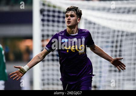 Beerschots Thibo Baeten feiert am Samstag, dem 12. November 2022, in Antwerpen, am 13. Tag der 'Challenger Pro League' der ersten Division der belgischen Meisterschaft 2022-2023, nach einem Treffer bei einem Fußballspiel zwischen K. Beerschot v.a. und RE Virton. BELGA FOTO TOM GOYVAERTS Stockfoto