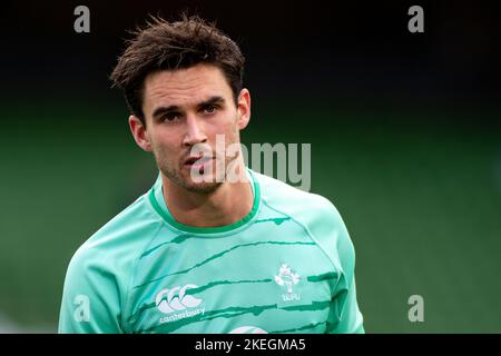 Dublin, Irland. 12.. November 2022. Joey Carbery aus Irland beim Spiel der Bank of Ireland Nations Series zwischen Irland und Fidschi im Aviva Stadium in Dublin, Irland, am 12. November 2022 (Foto: Andrew SURMA/ Quelle: SIPA USA/Alamy Live News Stockfoto