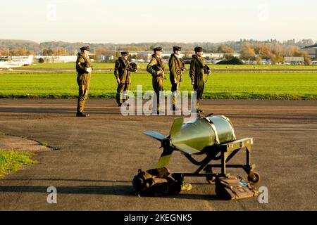 Nachstellung der Avro Vulcan XM655-Piloten auf dem Wellesbourne Airfield, Warwickshire, Großbritannien Stockfoto