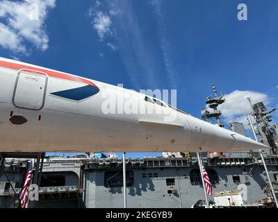 Die Aérospatiale/BAC Concorde ist ein französisch-britisches Überschallflugzeug, das von Sud Aviation und der British Aircraft Corp gemeinsam entwickelt und hergestellt wird Stockfoto