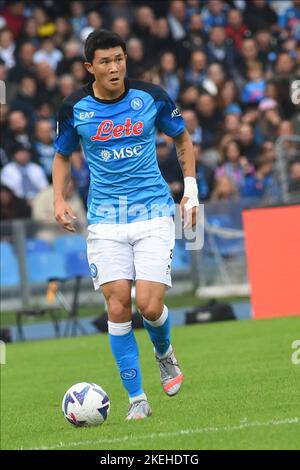 Neapel, Kampanien, Italien. 12.. November 2022. Min-Jae Kim von SSC Napoli in Aktion während des Serie-A-Spiels zwischen SSC Napoli und dem FC Empoli im Diego Armando Maradona Stadium am 8. November 2022 in Neapel, italien (Bildquelle: © Agostino Gemito/Pacific Press via ZUMA Press Wire) Quelle: ZUMA Press, Inc./Alamy Live News Stockfoto