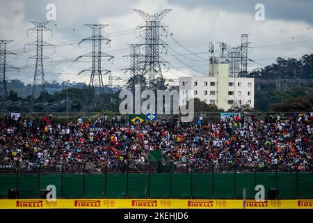 SP - Sao Paulo - 11/12/2022 - FORMEL 1 GP BRAZIL 2022, FREIES TRAINING - Interlagos Tribüne während des Sao Paulo Grand Prix, der auf dem Interlagos Circuit auf der Formel 1-Weltstrecke stattfand. Foto: Duda bairros/AGIF/Sipa USA Stockfoto