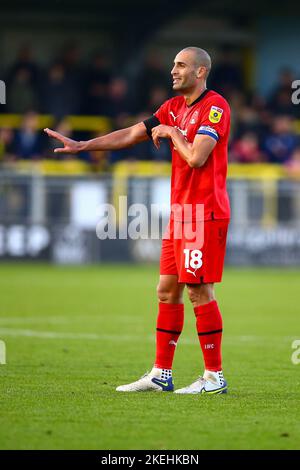 The EnviroVent Stadium, Harrogate, England - 12.. November 2022 Darren Pratley (18) von Leyton Orient - während des Spiels Harrogate Town gegen Leyton Orient, EFL League 2, 2022/23, im EnviroVent Stadium, Harrogate, England - 12.. November 2022 Credit: Arthur Haigh/WhiteRoseFotos/Alamy Live News Stockfoto