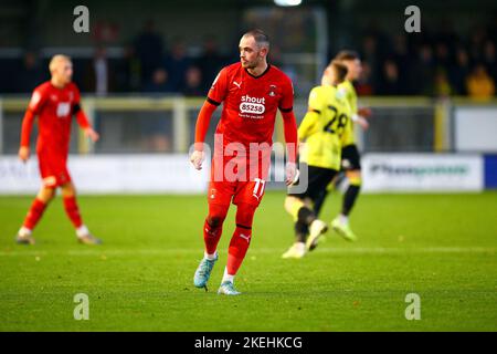 The EnviroVent Stadium, Harrogate, England - 12.. November 2022 Theo Archibald (11) von Leyton Orient - während des Spiels Harrogate Town gegen Leyton Orient, EFL League 2, 2022/23, im EnviroVent Stadium, Harrogate, England - 12.. November 2022 Credit: Arthur Haigh/WhiteRosePhotos/Alamy Live News Stockfoto