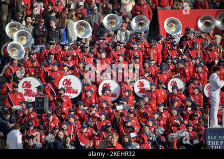 Oxford, MS, USA. 12. Nov, 2022. Während des Vorspiels zwischen der University of Mississippi Rebels und der University of Alabama Crimson Tide im Vaught Hemingway Stadium in Oxford, MS. Alabama schlug Ole Miss, 30-24. Patrick Green/CSM/Alamy Live News Stockfoto